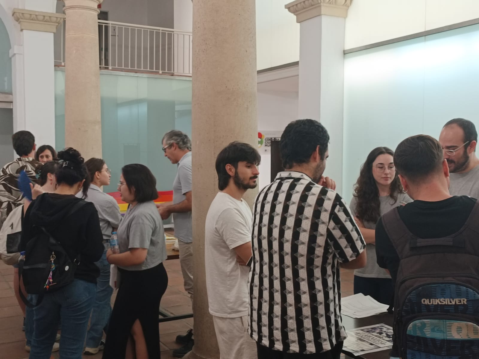 La Facultad de Filosofía y Letras de la Universidad de Córdoba ha celebrado en el marco del I Plan Copérnico de Empleabilidad, la IX edición de las Jornadas de Prácticas y Empleabilidad, un encuentro que, un año más, ha reunido a decenas de estudiantes interesados en conocer las oportunidades que ofrece la Universidad en materia de prácticas académicas externas, empleabilidad e investigación.